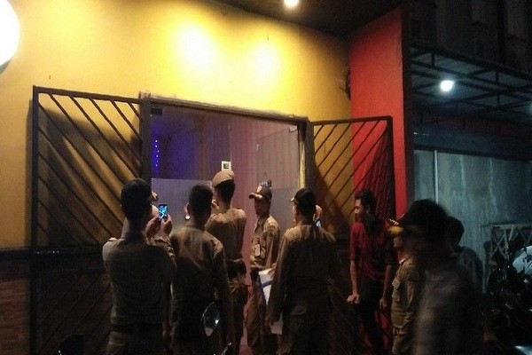 Satpol PP Razia Tempat Hiburan Malam di Cilegon