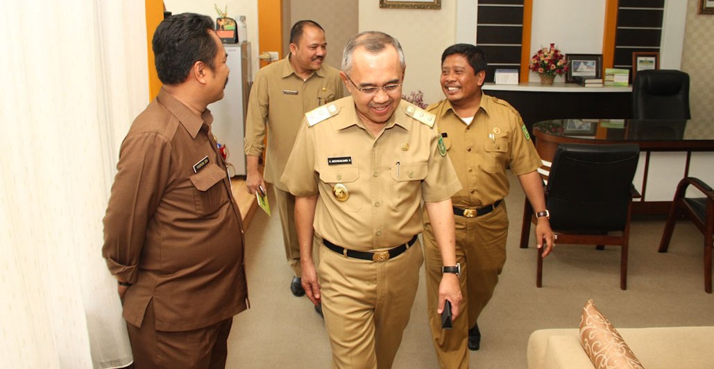 Jelang Mutasi, Dewan Ingatkan Gubri Tepat Tempatkan Pejabat