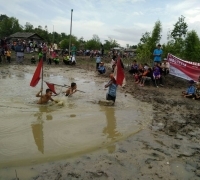 Kemeriahan HUT RI di Kampung Mualaf Sungai Upih, Masyarakat terlihat bergembira 