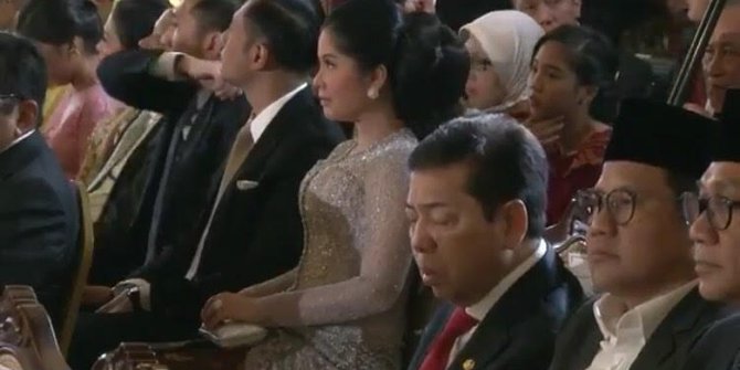 Setya Novanto terlihat mengantuk di akad nikah Kahiyang-Bobby