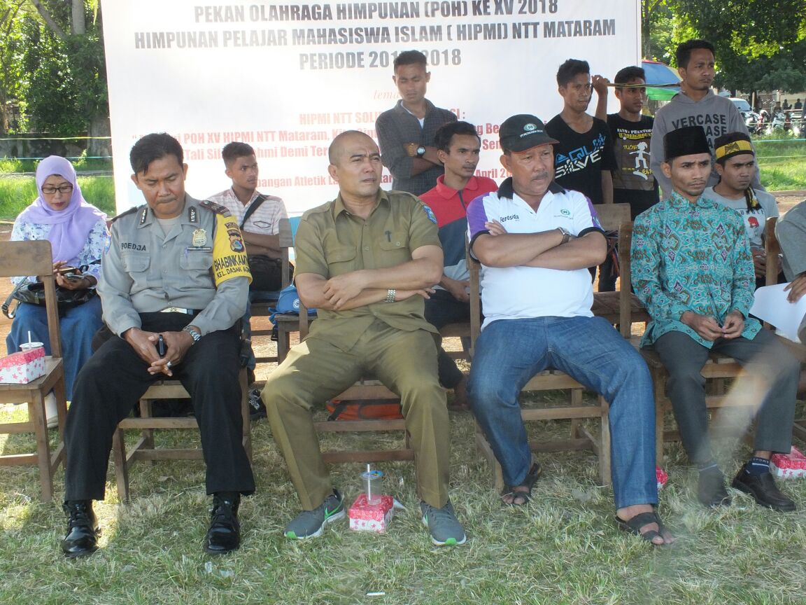 Pembukaan POH XV HIPMI NTT Mataram Dilapangan Atletik Lawata