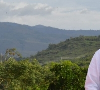 Golkar pastikan tegak lurus dukung Jokowi,  walaupun  ada godaan dari poros lain