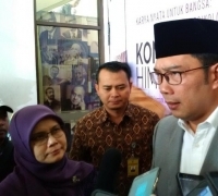 Sandi Minta Gubernur Tak Urusi Pilpres, Ridwan Kamil: Tolong Ngaca