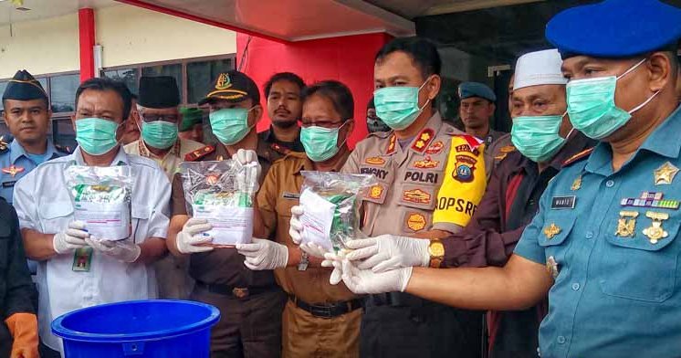 Barang Bukti Sabu Seberat 3 Kg Direbus di Mapolres Karimun Sumber Gambar : beritakarimun.com