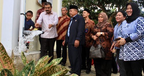 Bupati Karimun DR Aunur Rafiq resmikan Air Bersih Program Pisew