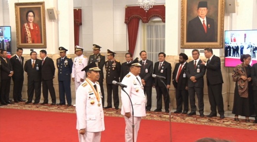 Hari Ini, Syamsuar Resmi Dialntik Menjadi Gubernur Riau