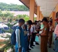 Sekolah Diwajibkan Koordinasi dengan Disdik Jika Ingin Meliburkan Siswa Akibat Asap