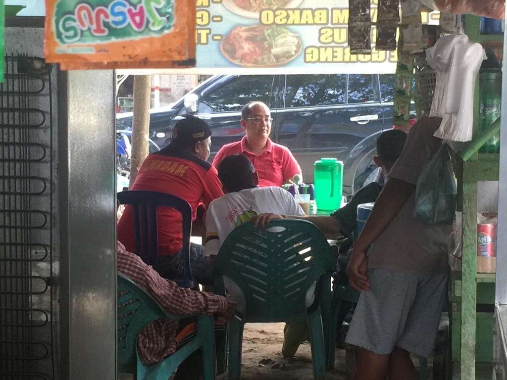 Budi Artiful gelar Ngopi Bareng bersama masyarakat 2 kecamatan di Pelalawan