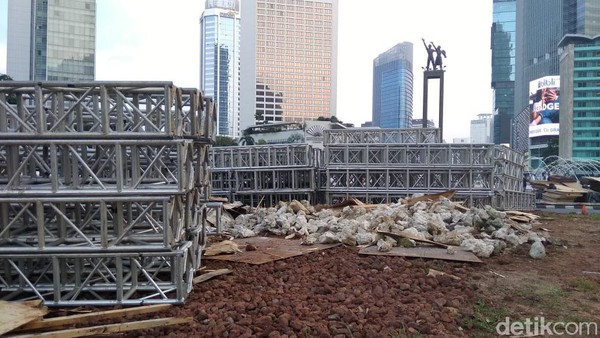 Suara Warga yang Setuju Batu Gabion, Tapi Menyesalkan Bongkar Pasang