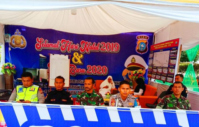 Babinsa Koramil 02 Rambah Ikut Laksanakan Pengamanan di Pos Pam Natal dan Tahun Baru