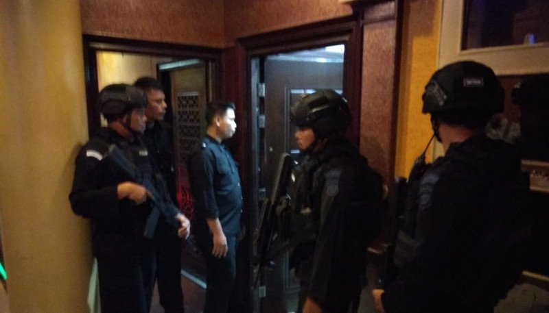 Penggrebekan klub malam yang dipimpin Kapolda hanya sita belasan ekstasi