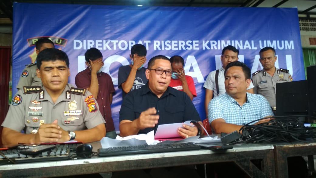 Polda Riau Ringkus Tiga Pemain Judi Online di Pekanbaru