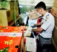 Ratusan Kotak Buah Impor Ilegal dari Malaysia Diamankan Bea Cukai dan Barantan Wilker Selatpanjang