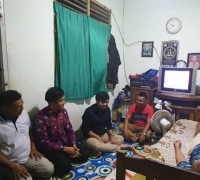 Wakil Ketua DPRD Pekanbaru Ginda Burnama Bareng GGUMP Sempatkan Besuk Warga Lumpuh