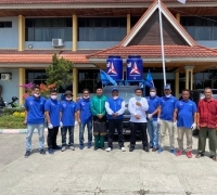 Ketua Fraksi Demokrat Pekanbaru Sumbang 4 Tangki Air dan Semprot Disinfektan di Rumpes