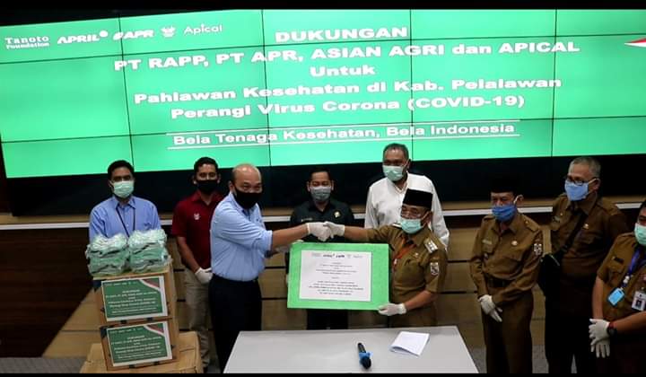 Pemda Pelalawan Terima Bantuan APD dari PT. RAPP untuk Tanggulangi Covid-19