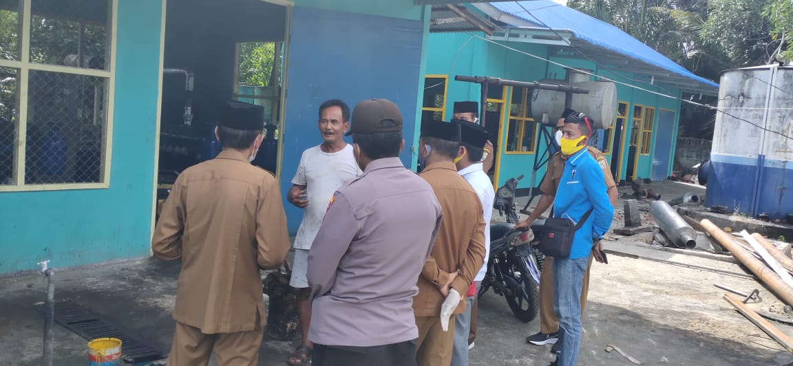 Wakil Bupati Pelalawan Zardewan ketika Berkunjung ke PLN Kuala Kampar 