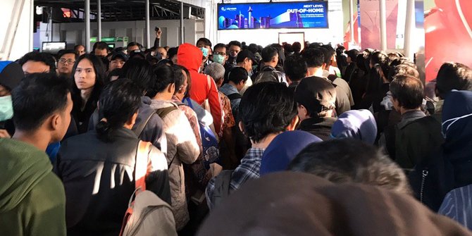 Perkantoran di DKI Mulai Buka, Stasiun Bogor Terjadi Kepadatan Penumpang
