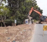 Tanpa plang proyek, pemasangan Box Culvert dan Pengerasan jalan Unggas-Labersa diduga proyek siluman