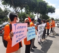 Di bulan Kemerdekaan Mahasiswa menyuarakan kasus Korupsi yang menimpa SEKDA-PROV Riau