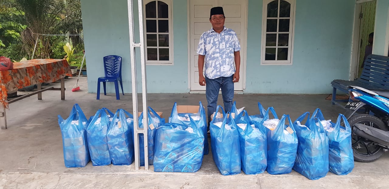 200 Nasi Kotak untuk Buka Puasa Dibagikan kepada Warga Terdampak Covid-19
