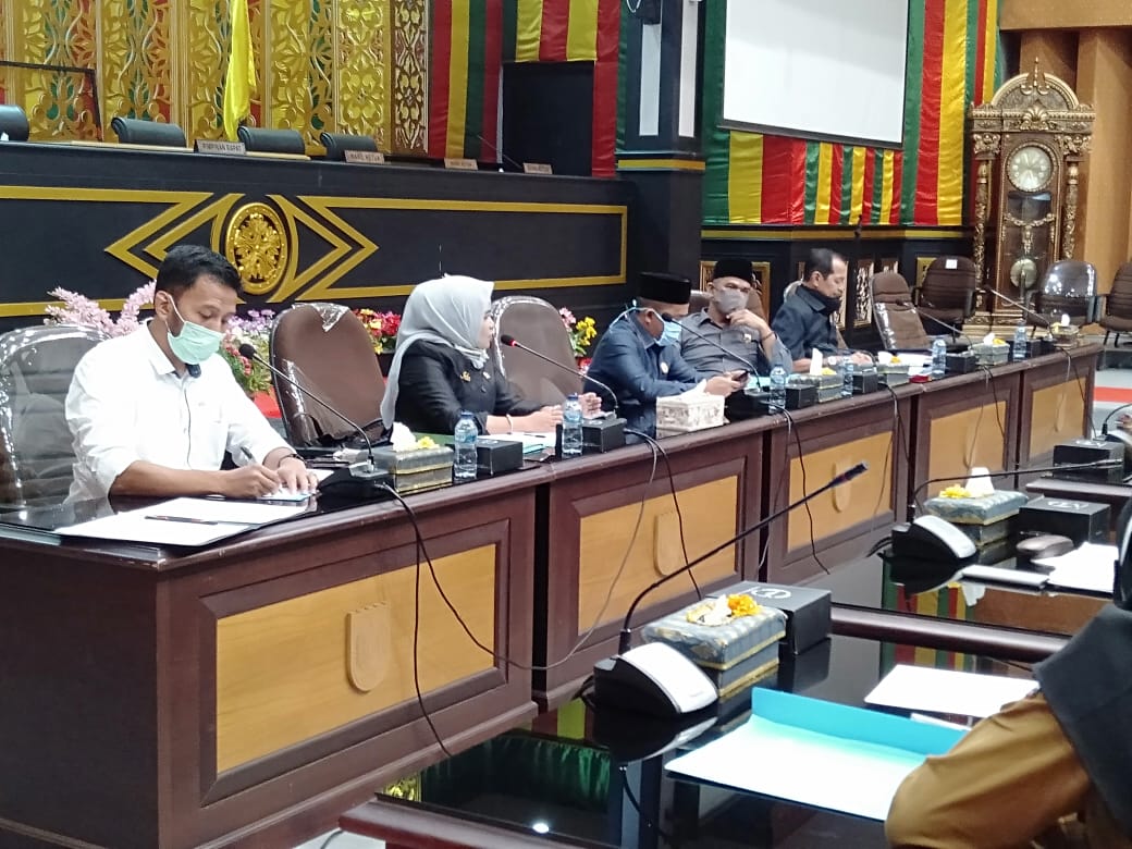 Pastikan Bantuan Covid-19 Tetap Sasaran, Komisi I DPRD Pekanbaru Panggil Seluruh Lurah dan Camat