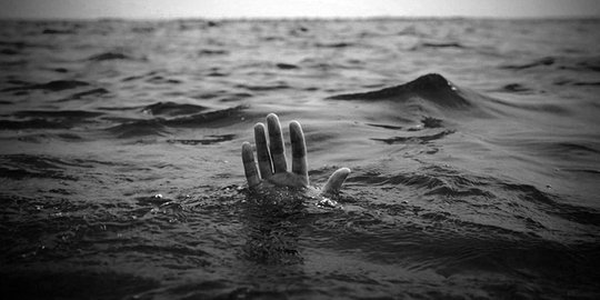 Asyik Selfie, Dua Remaja Terseret Arus Sungai Cisadane