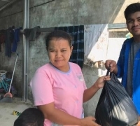 Gelar Bakti Sosial, BEM UIR salurkan sembako kepada masyarakat yang terdampak Covid-19