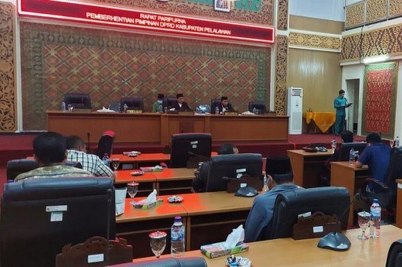 Gelar Rapat Paripurna, DPRD Pelalawan bahas penonaktifan Pimpinan