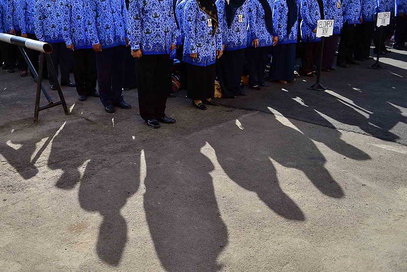 Gara-gara PNS 'Hantu' Negara Rugi Triliunan Rupiah Ilustrasi (Republika/Agung Supriyanto)