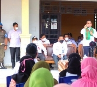 Bupati Pelalawan H. Zukri resmikan Operasional Listrik 24 Jam di Desa Kuala Panduk