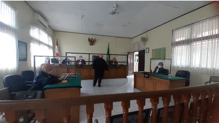 Sungguh Pilu, Berawal Diduga lakukan Pemalsuan Surat Nikah, Kini Tiga Terdakwa Jalani Proses Persidangan