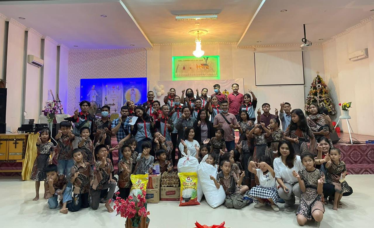 Perdana Perayaan Natal Muda Mudi Toga Simamora Kota Pekanbaru di Panti Asuhan Kemuliaan