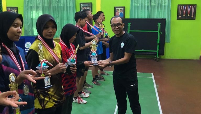 Delapan Atlet Lolos Ikut Kejurnas, Usai Ikuti Kejurda Tenis Meja U-19 di Riau