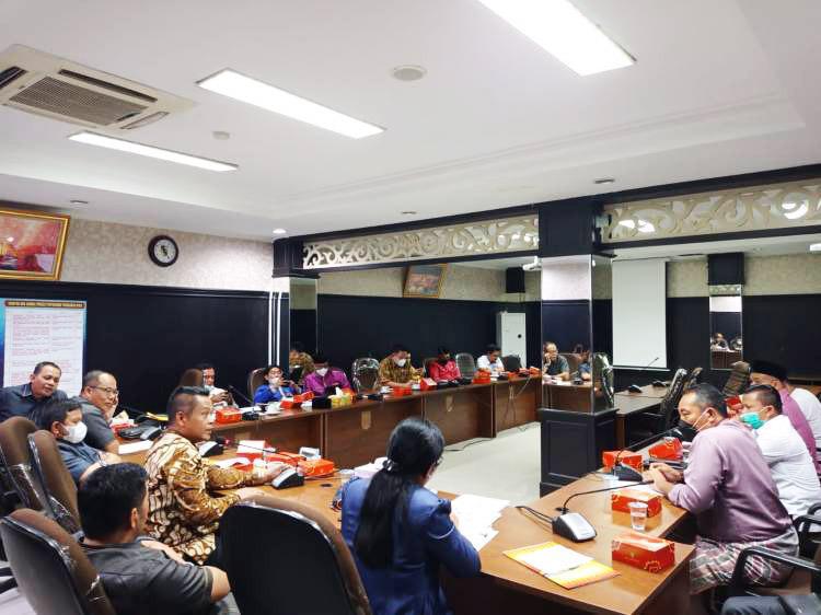 Komisi IV Hearing Bahas Pembangunan Pasar Induk yang Mangkrak, Pemindahan Pedagang Harus Ditunda