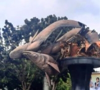 Perbaikan Tugu Ikan Selais Pekanbaru Butuh Waktu Lama, Simak di Sini!