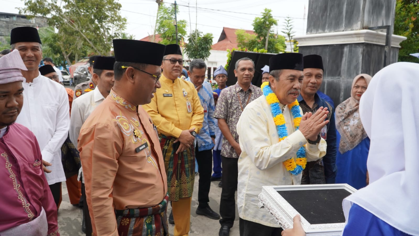 Gubernur Riau Launching Kartu E-Money dan Learning Management Sistem di SMAN 1 Bangko