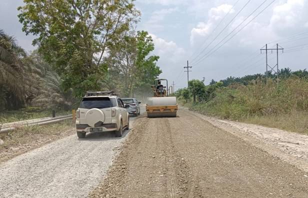 DPRD Riau Minta Perbaikan Jalan Lintas Selesai sebelum Arus Mudik Berlangsung