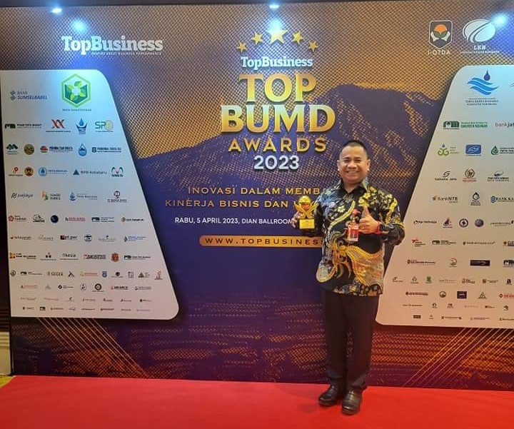 Sangat Membanggakan, Perumda Tuah Sekata Pelalawan Raih Bintang Tiga Top Award BUMD Se Indonesia
