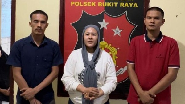 Terungkap, Peneror Pemuda yang Viral Cor Sendiri Jalan Rusak di Pekanbaru