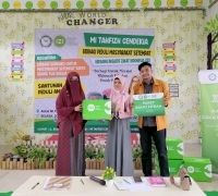 Peduli Masyarakat dan Anak Yatim Setempat, MI Tahfiz Cendekia bersama IZI Riau salurkan Paket Ramadan dan Zakat Fitrah