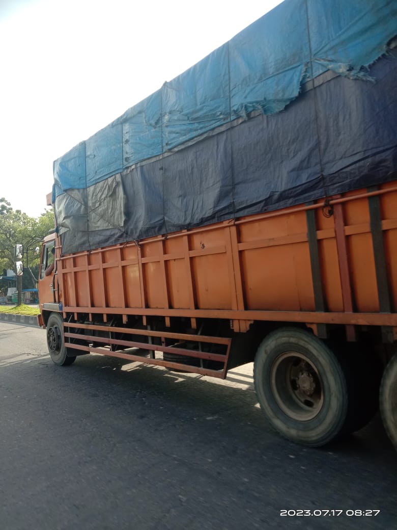 Soroti Maraknya Kendaraan ODOL, Dema STAI Al Azhar Akan Unjuk Rasa di Mapolda Riau Ilustrasi Kendaraan Over Dimension Overload.