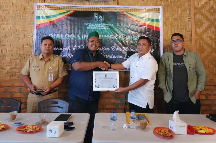 HMI Badko Riau Kepri Taja Diskusi Mengenang 8 Tahun Gerakan Melawan Asap