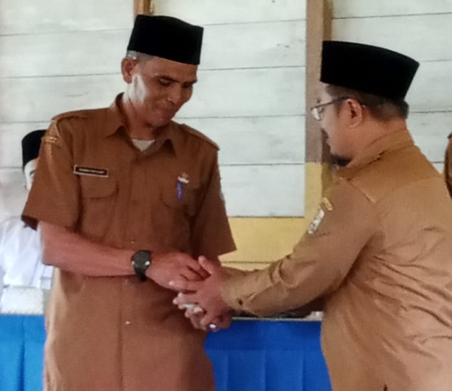 Serah Terima Jabatan Lurah Teluk Dalam, ini Pesan Muhammad Yaser, S.A.P