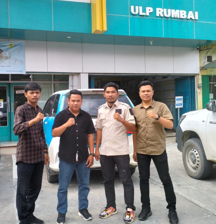 Tuntut Hak Masyarakat dan Petugas SR, FPPMM Datangi PLN ULP Rumbai