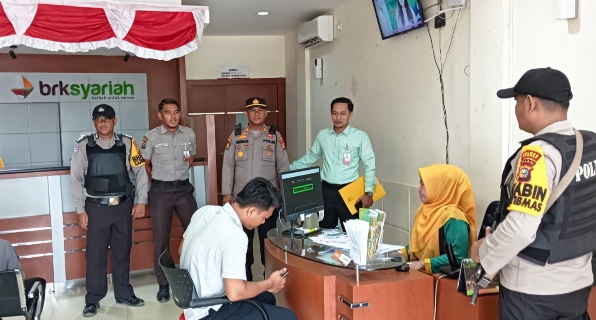 Kapolsek Tapung Hulu Pimpin Patroli Dialogis Antisipasi C3 di Wilkum Polsek Tapung Hulu