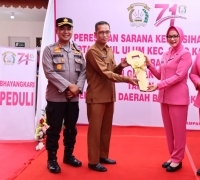Dalam Rangka HKGB ke- 71, Ketua Bhayangkari Riau Nindya Resmikan MCK Di Desa Ganting Damai