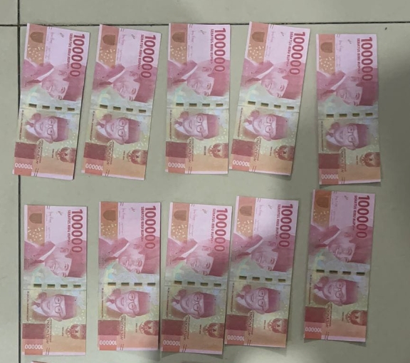 Pelaku Penyebaran Uang Palsu Berhasil Diamankan Polsek Lubuk Baja