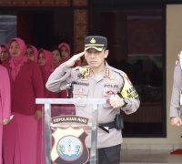 Kapolresta Barelang Pimpin Upacara Korp Raport Kenaikan Pangkat 66 Personel Polresta Barelang Periode 1 Januari 2024