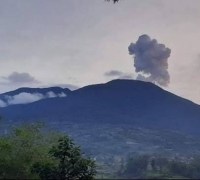 Gunung Marapi Kembali Keluarkan Abu Vulkanik Setinggi 1,3 Km